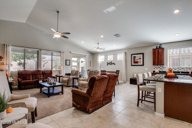 12098 N Walz Drive, Marana, AZ 85653