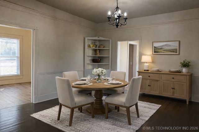 712 S McQuarrie Avenue, Wagoner, OK 74467