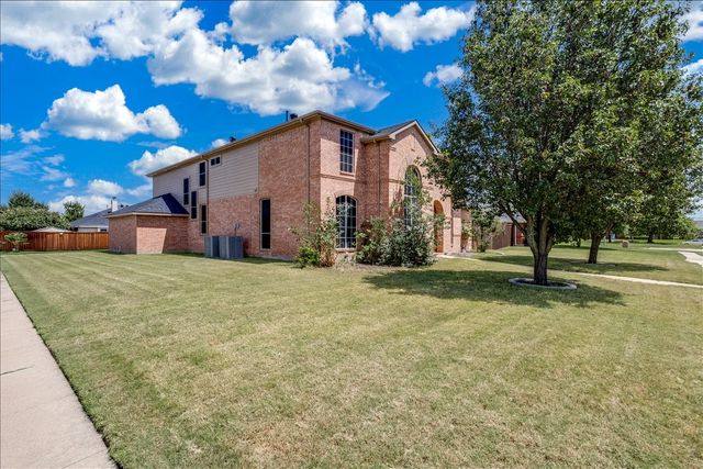 1102 Waterside Court, Mesquite, TX 75181