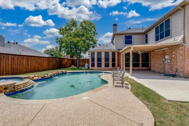 1102 Waterside Court, Mesquite, TX 75181
