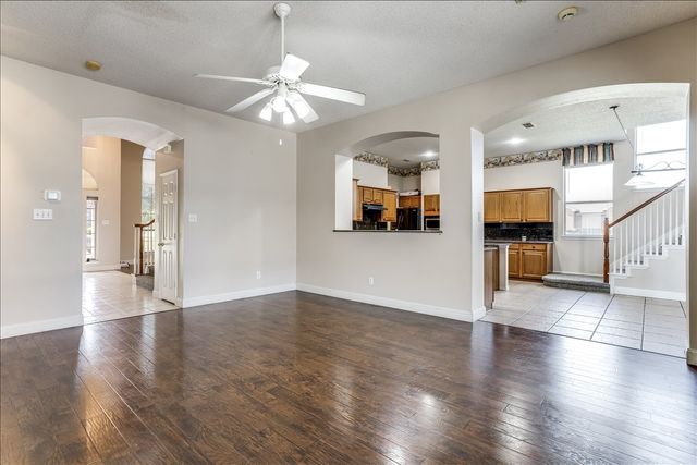 1102 Waterside Court, Mesquite, TX 75181