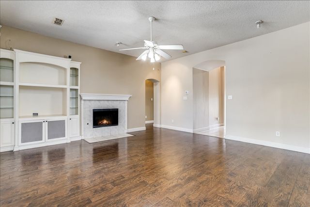 1102 Waterside Court, Mesquite, TX 75181