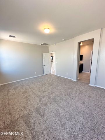 7341 Norte Grande Drive N, El Paso, TX 79934