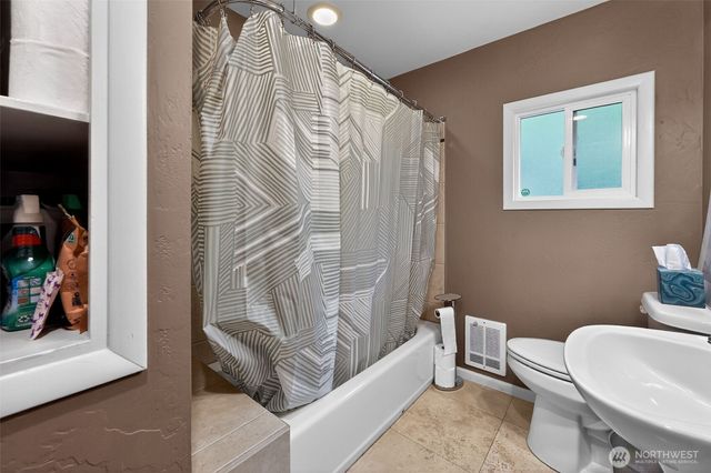 1111 E 8th Street, Port Angeles, WA 98362