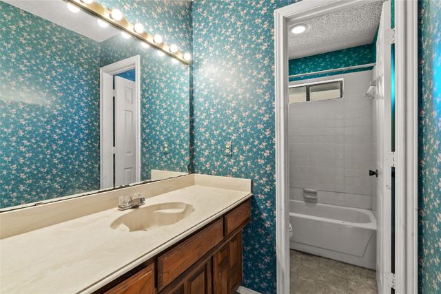 3501 Canton Street, Greenville, TX 75402