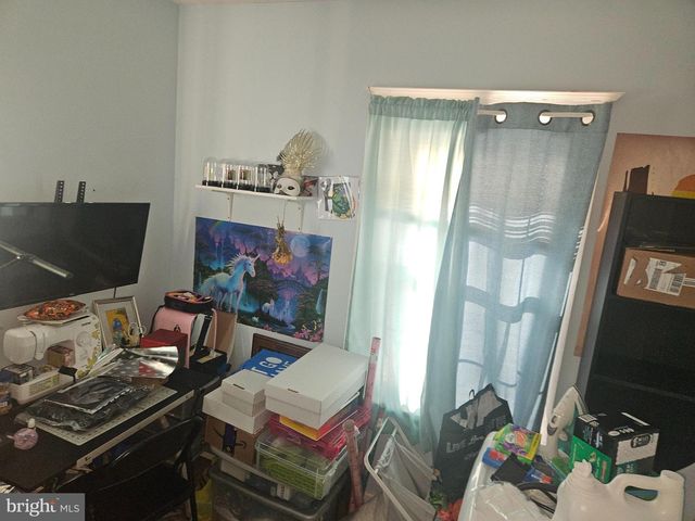 1081 E BUTLER AVE, Vineland, NJ 08360