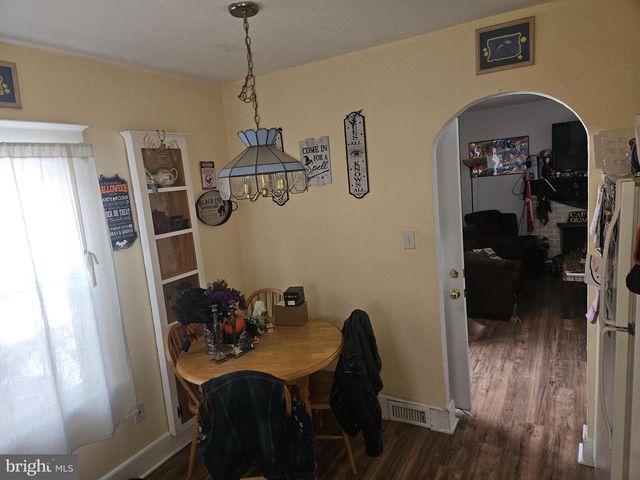 1081 E BUTLER AVE, Vineland, NJ 08360