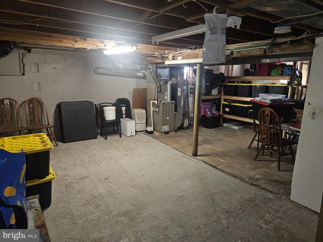 1081 E BUTLER AVE, Vineland, NJ 08360