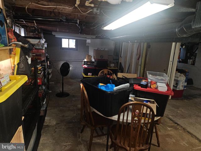 1081 E BUTLER AVE, Vineland, NJ 08360