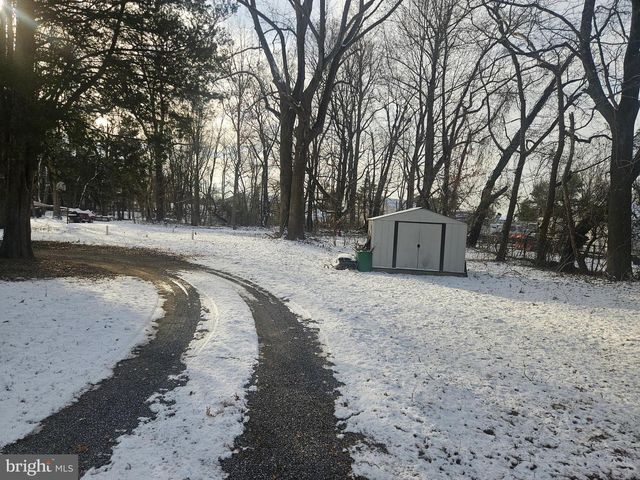 1081 E BUTLER AVE, Vineland, NJ 08360