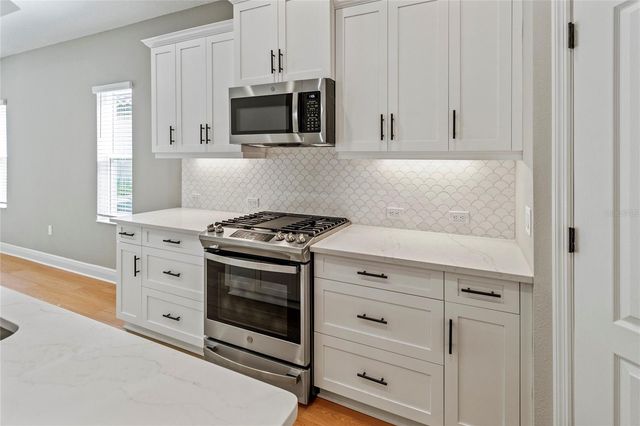12951 SEASONG TERRACE, Bradenton, FL 34211