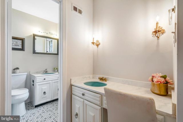 15108 WESTBURY RD, Rockville, MD 20853