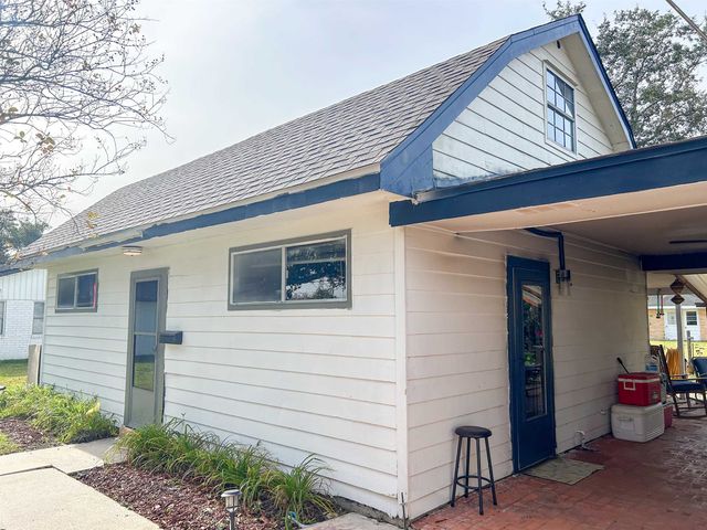 402 Saint Bernard St, Thibodaux, LA 70301