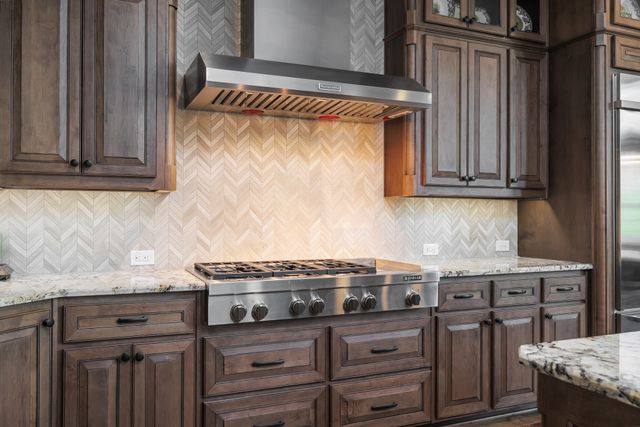 616 Rembrandt, Colleyville, TX 76034