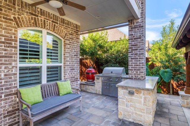 616 Rembrandt, Colleyville, TX 76034