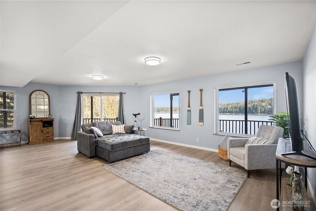 91 E Franjo Beach Drive, Shelton, WA 98584