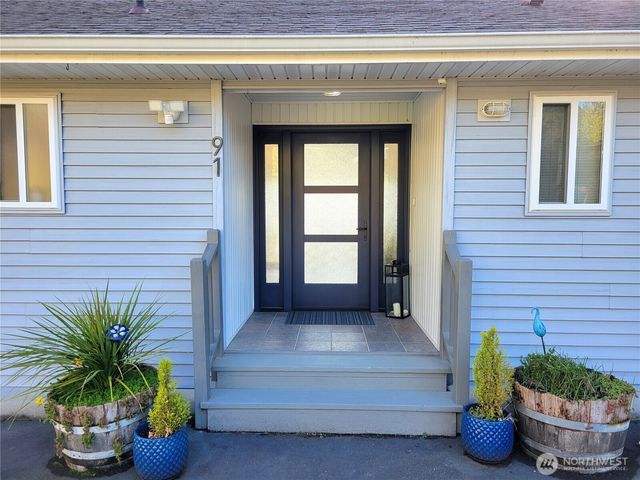 91 E Franjo Beach Drive, Shelton, WA 98584