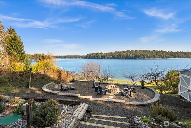 91 E Franjo Beach Drive, Shelton, WA 98584