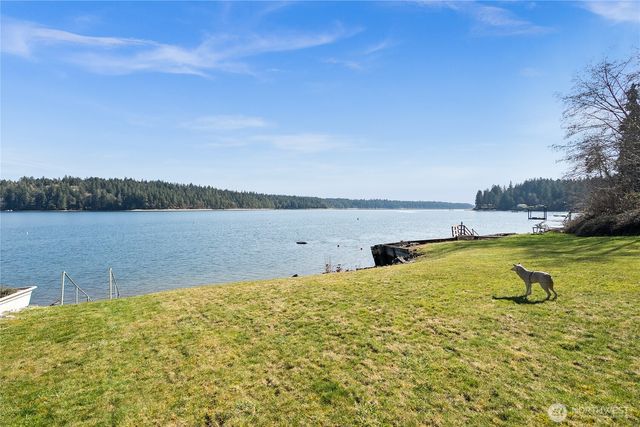 91 E Franjo Beach Drive, Shelton, WA 98584