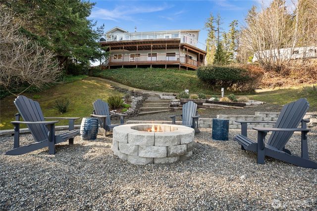 91 E Franjo Beach Drive, Shelton, WA 98584