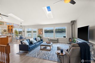 91 E Franjo Beach Drive, Shelton, WA 98584