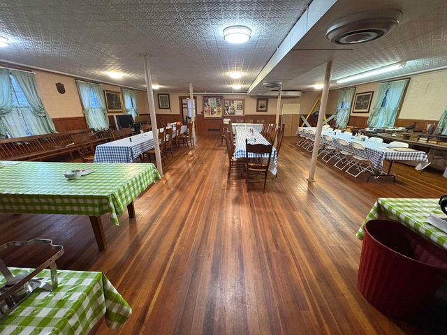 40 Charlonne Street, Jaffrey, NH 03452