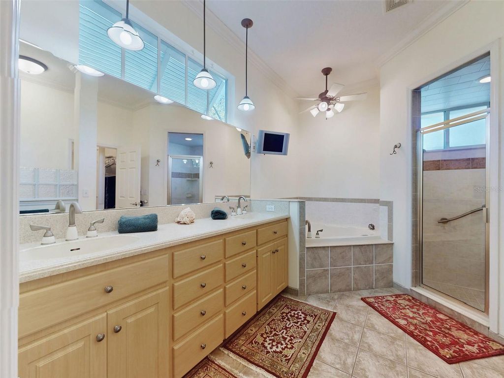 Image 22 of property listing at 2815 BAY SIDE DRIVE, New Smyrna Beach, FL 32168