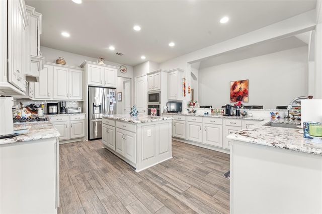 28155 Briarwood Pass, Spring, TX 77386