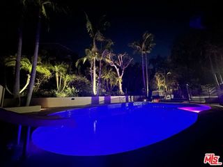 1341 Charmel Place, Pacific Palisades (los Angeles), CA 90272