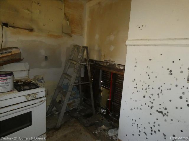 5564 Ivanhoe Street, Detroit, MI 48204