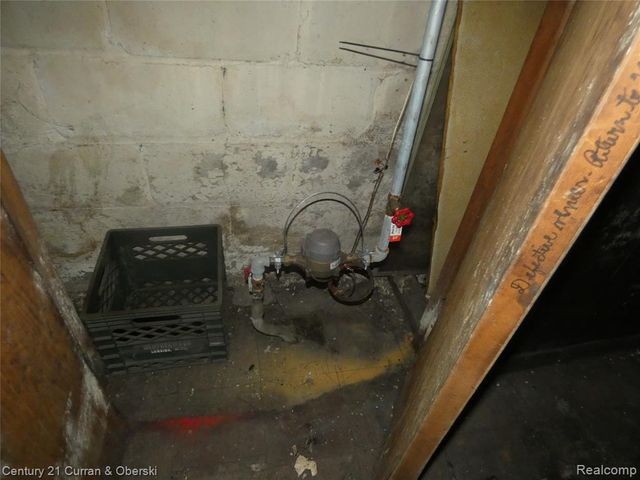 5564 Ivanhoe Street, Detroit, MI 48204