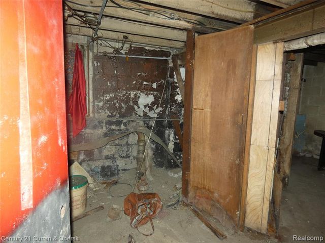 5564 Ivanhoe Street, Detroit, MI 48204