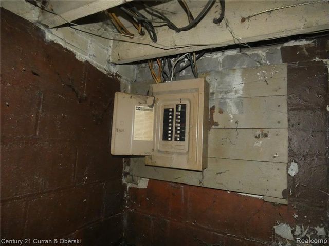 5564 Ivanhoe Street, Detroit, MI 48204