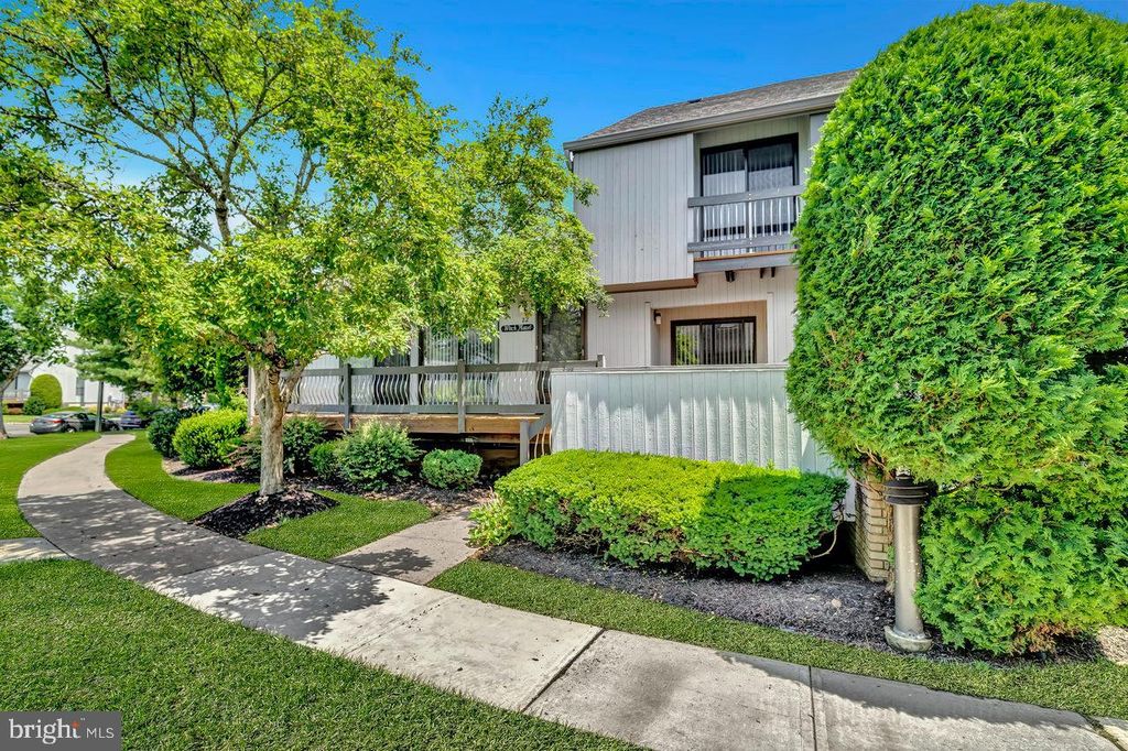 22 WITCH HAZEL CT, Monmouth Junction, NJ 08852