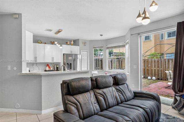 16651 SW 79th Terrace, Miami, FL 33193