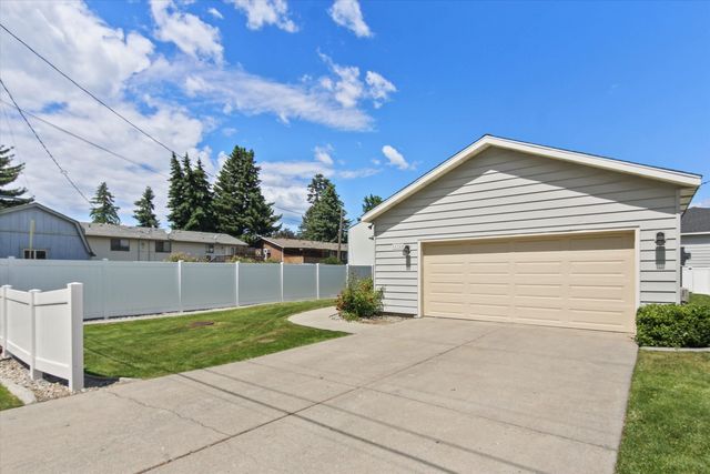 11103 E MAIN Ave, Spokane Valley, WA 99206