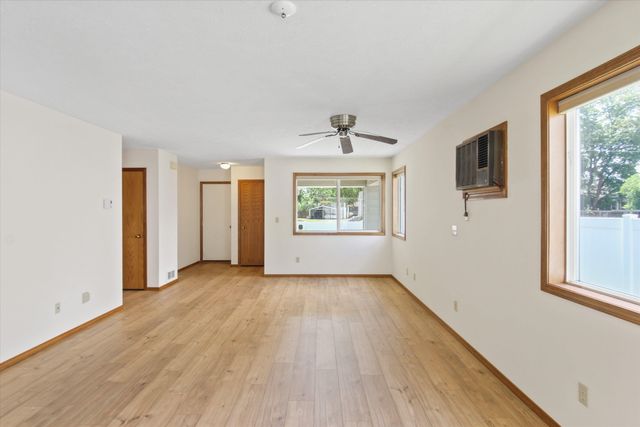 11103 E MAIN Ave, Spokane Valley, WA 99206
