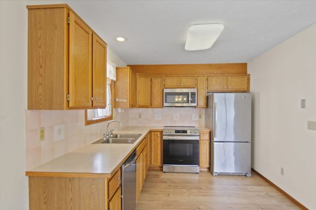 11103 E MAIN Ave, Spokane Valley, WA 99206
