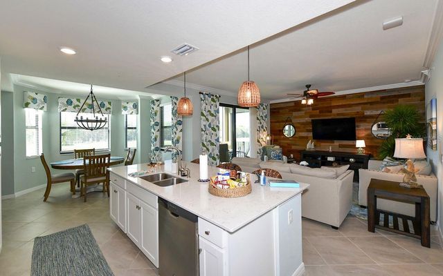 17626 GAWTHROP DRIVE 206, Bradenton, FL 34211