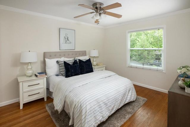 1802 Alameda De Las Pulgas, Redwood City, CA 94061