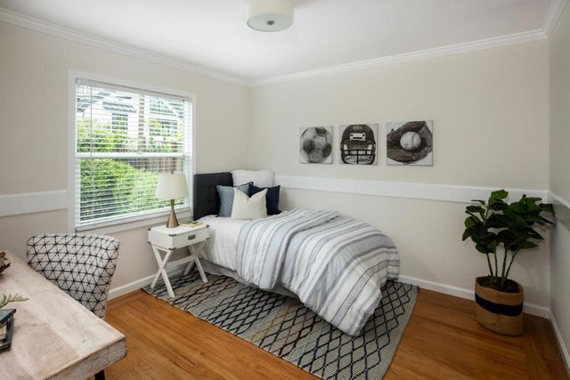 1802 Alameda De Las Pulgas, Redwood City, CA 94061