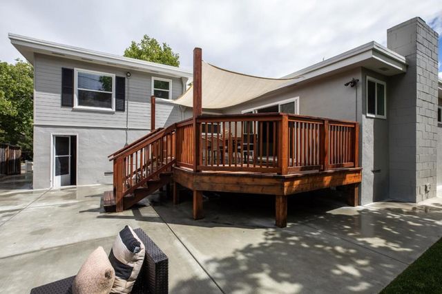 1802 Alameda De Las Pulgas, Redwood City, CA 94061