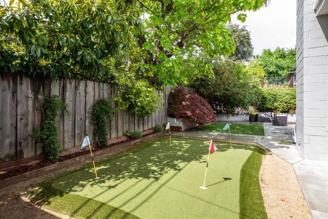 1802 Alameda De Las Pulgas, Redwood City, CA 94061