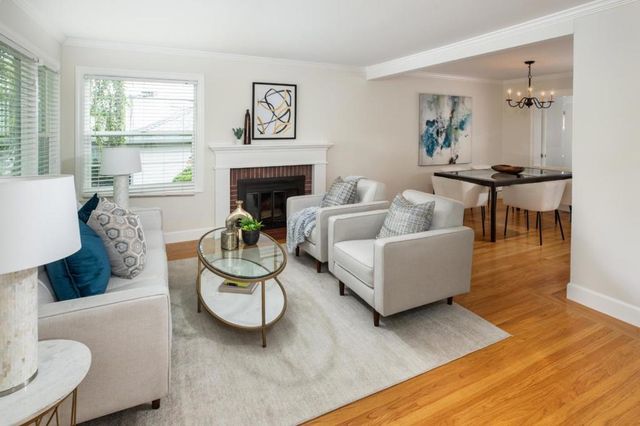 1802 Alameda De Las Pulgas, Redwood City, CA 94061