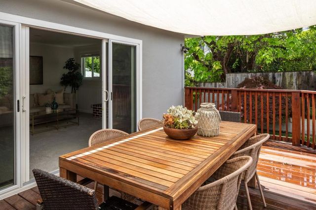 1802 Alameda De Las Pulgas, Redwood City, CA 94061