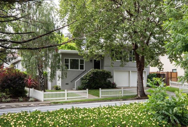 1802 Alameda De Las Pulgas, Redwood City, CA 94061