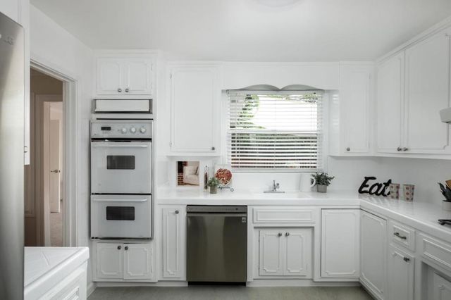 1802 Alameda De Las Pulgas, Redwood City, CA 94061