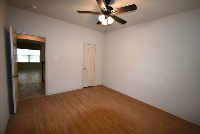 201 Plantation Drive, Waxahachie, TX 75165