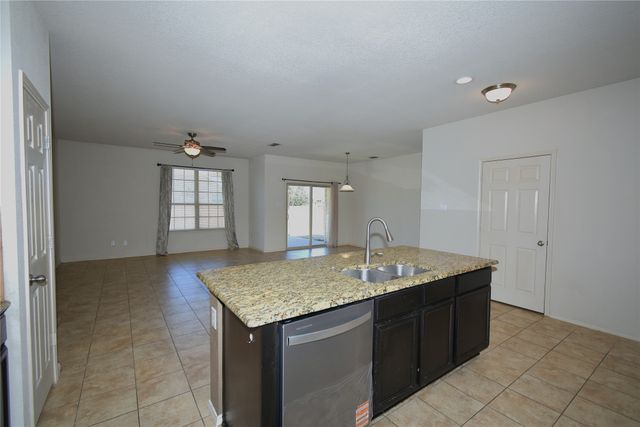 201 Plantation Drive, Waxahachie, TX 75165