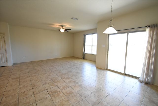 201 Plantation Drive, Waxahachie, TX 75165